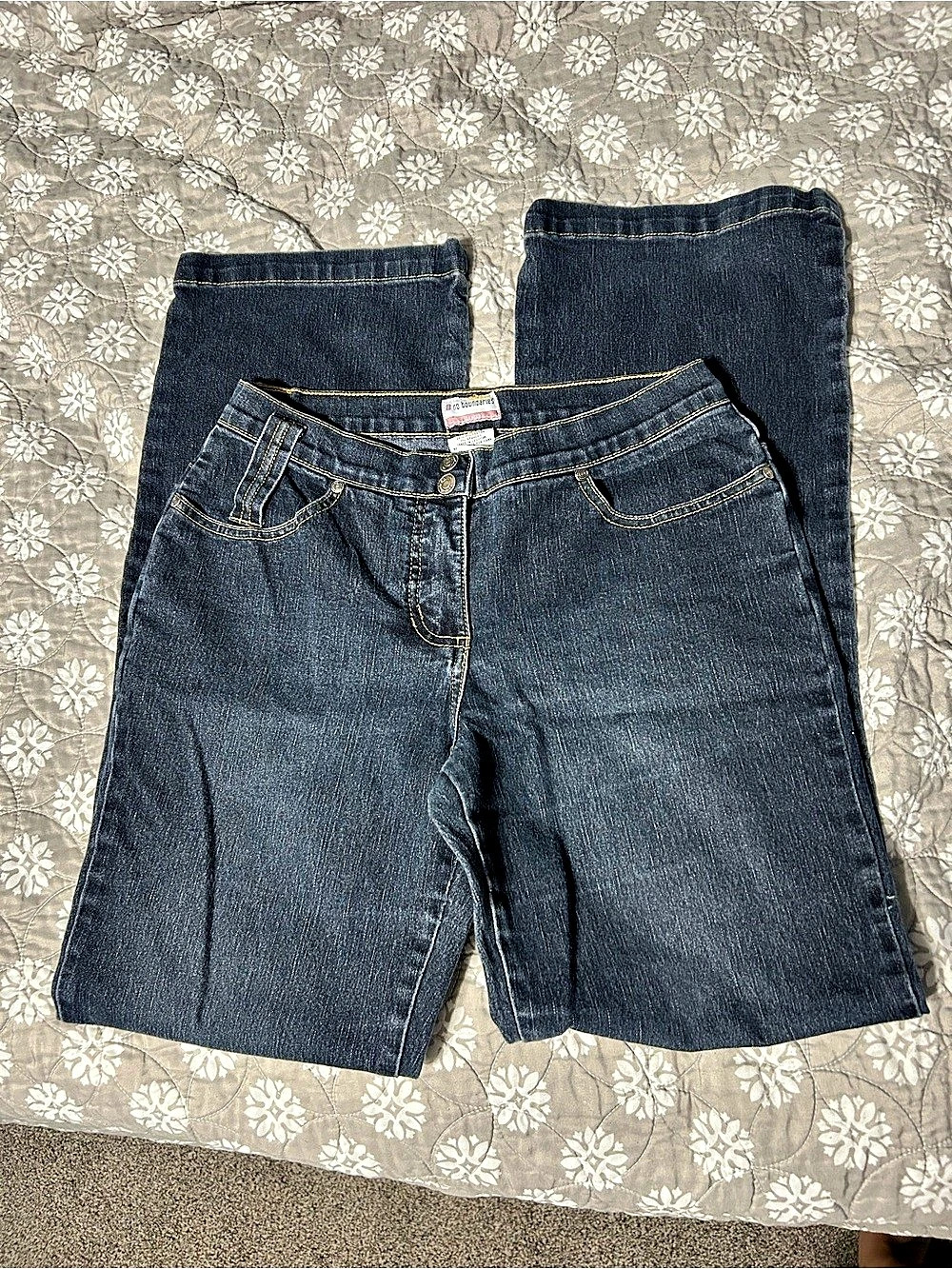 No Boundaries Boot Cut Denim Shorts in Blue Size 9